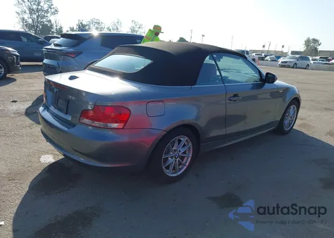 2011 BMW 128I из США, поврежденный, VIN WBAUN1C54BVH83152